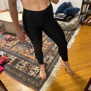 Alo Yoga Airlift Leggings Size M inseam 25”